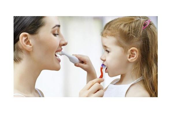 Muncul Kondisi Seperti Ini di Gigi Anak, Segera Cek ke Dokter Ya