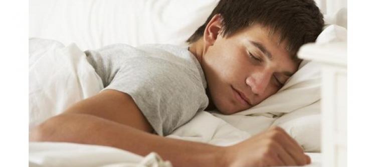 Jika Tak Mau Gampang Sakit, Perhatikan Pola Tidur Kamu Ya