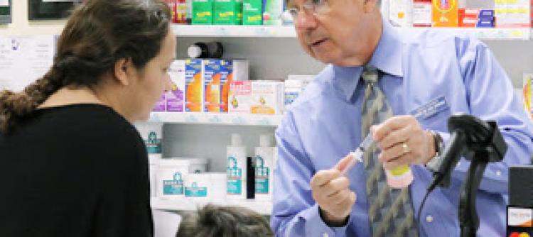 Standar Pelayanan Kefarmasian Di Apotek